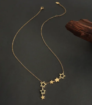 Geometric Star Pendant Necklace