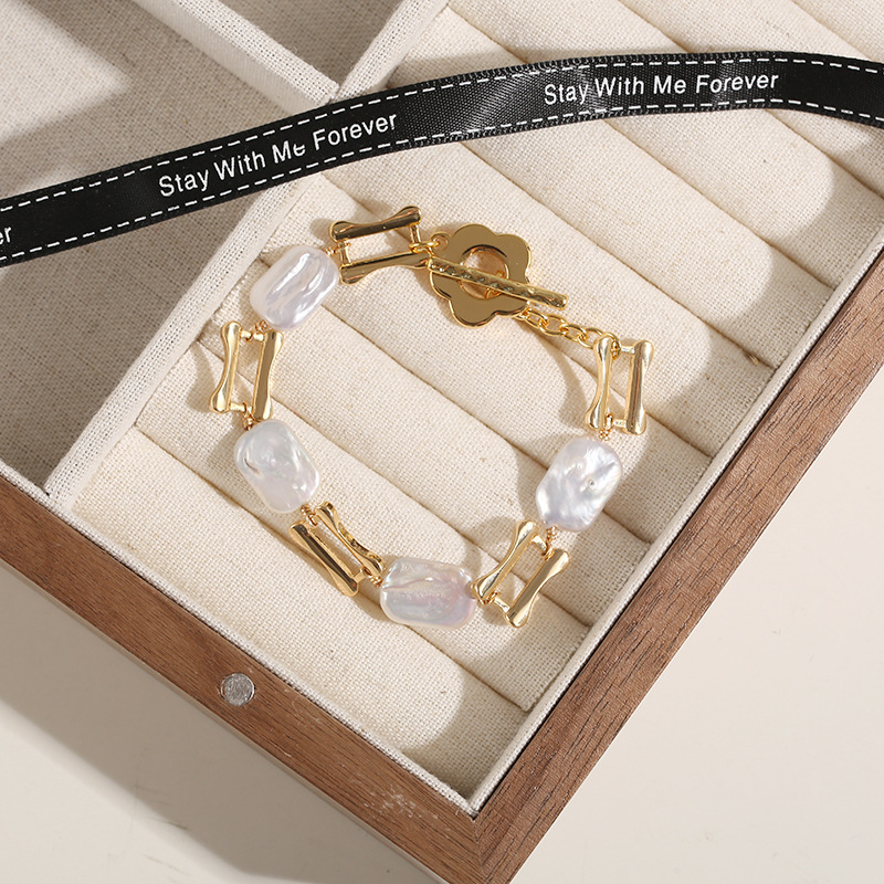 Cuban Link Chain Baroque Pearl Square Plate Bracelet