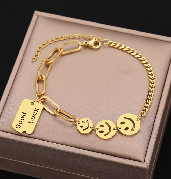18K Gold-Plated Infinity Bracelet (One Piece)
