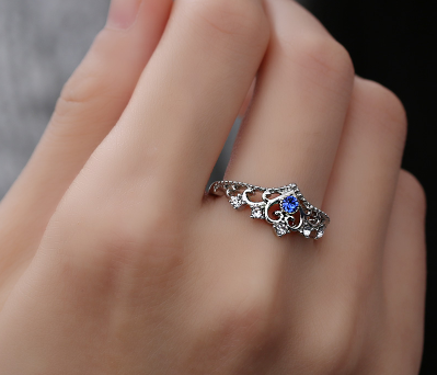Crown Diamond Ring | Vintage Style Ring